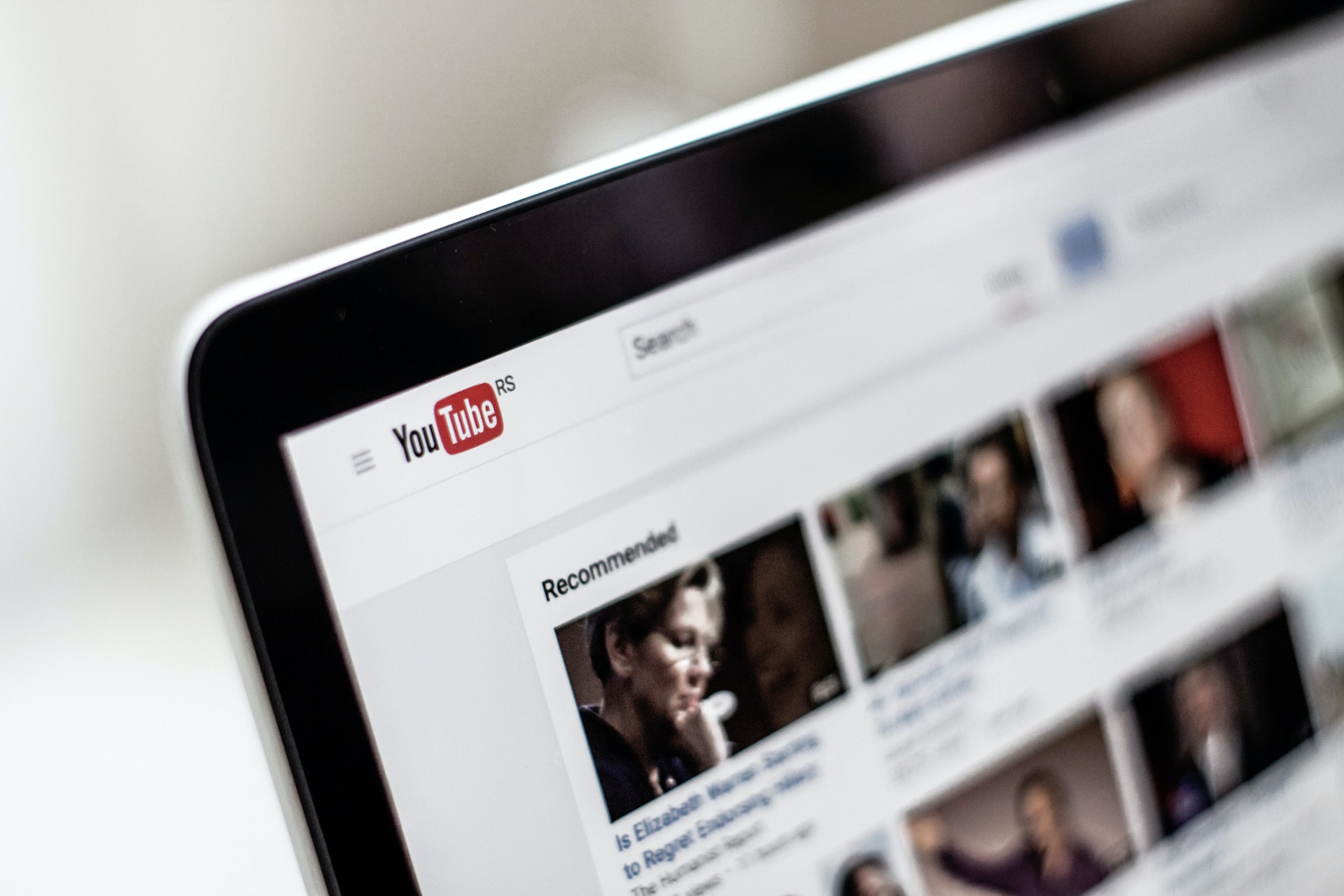 Přidat video přímo na Facebook, anebo nasdílet z YouTube?